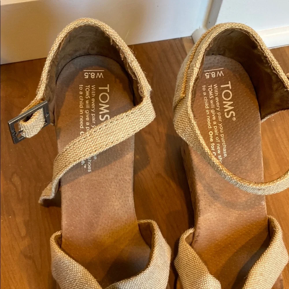 EUC Toms Cork Wedge Strappy Sandals - Picture 8 of 13